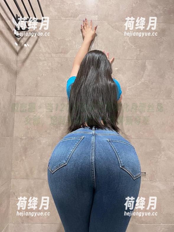 微密圈 - 当120斤的小王同学化身蕾丝兔女郎，定制写真竟让人有种新奇感