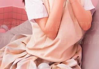 Feilin嗲囡囡 – 施忆佳KITTY美腿私房图包开启：这腿只能追，无需解释！