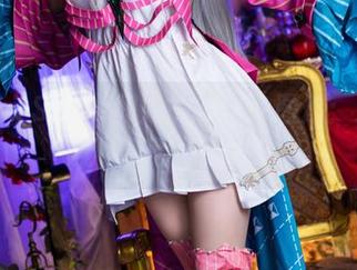 Hatori Sama和她的Surtr图册:这波融入感我给满分!