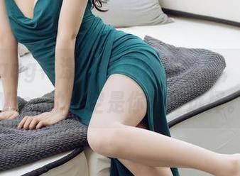 HuaYang花漾 – 下载？当然要，张思允Nice的镂空是你的好选择。