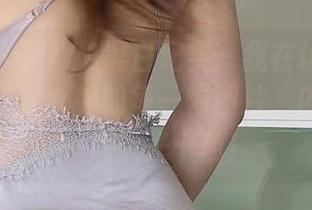 微密圈 – MIYA黑白纪实：我在认真观看她作为黑白女神的每一幅图片，内心却是一片五光十色！