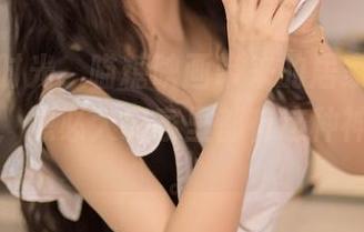 舒适的时光，喵糖映画带来的居家女友写真套图，想必大家家里都有这种神奇魔力。