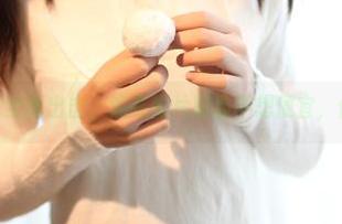 ROSI – 小莉全新出击，油亮图片明显不想便宜，你敢下载吗？
