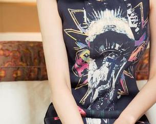 TouTiao头条女神 – 申美嫣晒出的空姐写真，下载的时候是否有点小羞涩？
