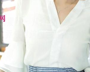 UGirls尤果网 – 从没想过棉袜能给我这样的灵感，乔依琳这图包就是在挑战我的审美极限。