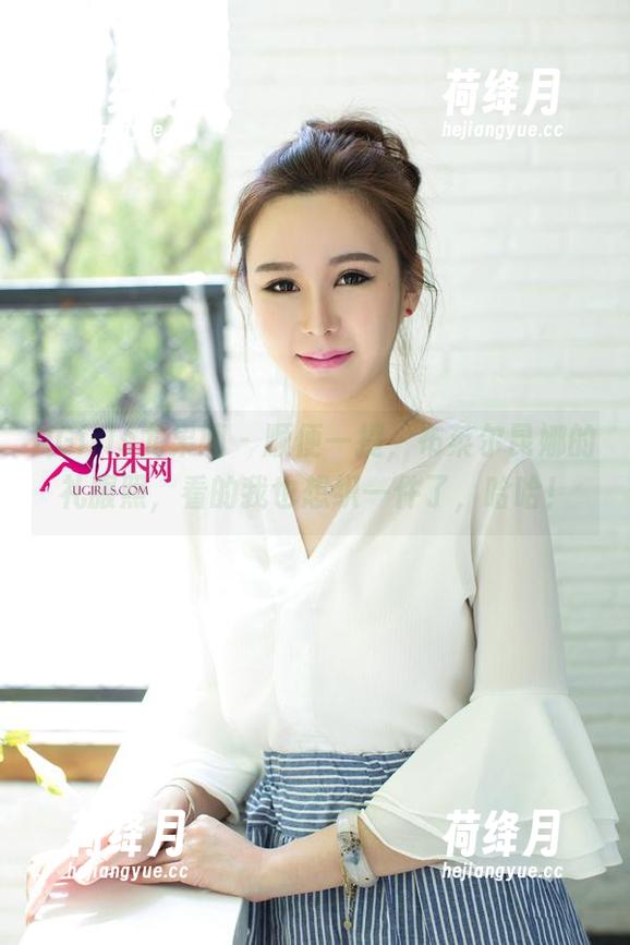 UGirls尤果网 - 顺便一提，布莱尔昆娜的礼服照，看的我也想织一件了，哈哈！