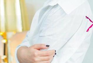 UGirls尤果网 – 最新上线！一件白衬衫，韩恩美把路人都变成了临时粉丝。