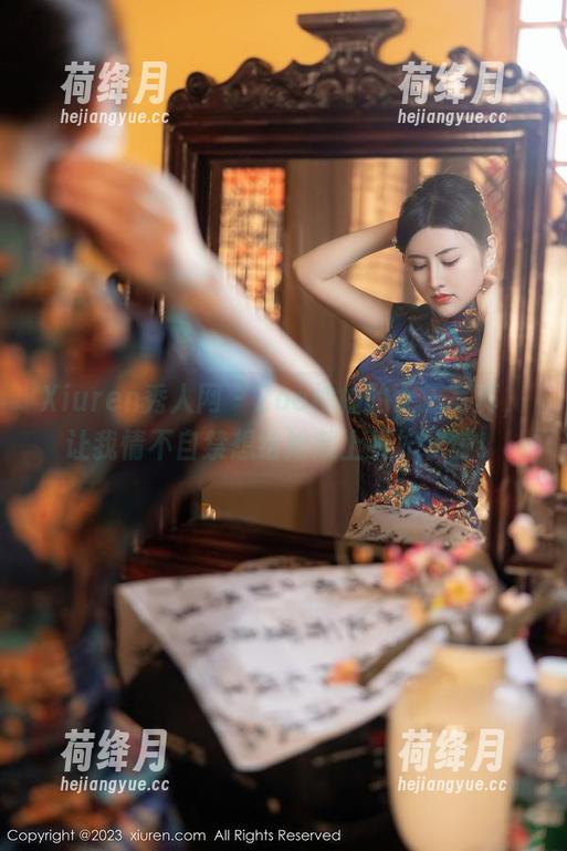 Xiuren秀人网 - Zoe柚柚的女王写真,让我情不自禁想给她献上贵妃水饺! Xiuren秀人网 - Zoe柚柚的女王写真,让我情不自禁想给她献上贵妃水饺!