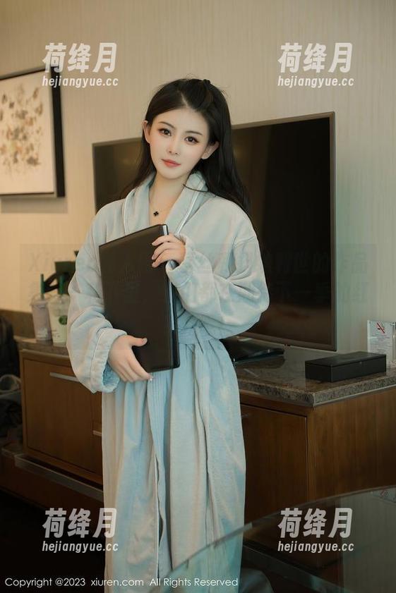 Xiuren秀人网 - 蕾丝和抖娘利世的作品集——私下里，我们都在期待下一季的红毯秀呢！