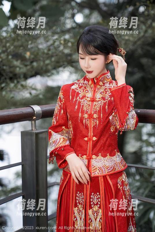 Xiuren秀人网 - 选图包：萌白酱那个裸足的姿势，让我想起了什么？可惜说不出口。