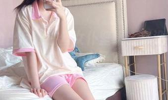 at鲨鱼出品的白丝女仆壁纸：有没有觉得温度升高了？