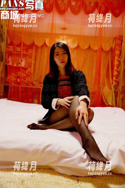 pans - 套图里的思妍：那位自认为是女神的女孩其实超接地气