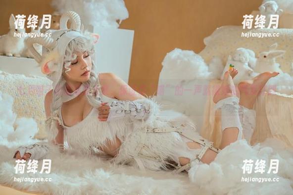 七月喵子出品温柔合集，保证你“喵”的一声就被她的气质打到。