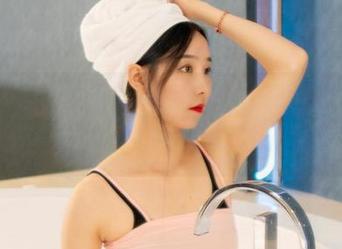 丽柜 – 心心的皮衣美图合集，我觉得我也要安排一件了，春秋季节最佳选择！