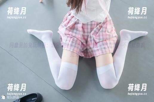 网盘里的兔玩映画：爱宕旗袍和saber，快来下载吧，不然就被我抱走了