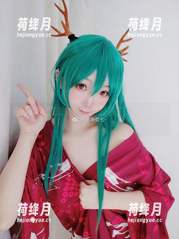 名濑弥七的龙女：免费的图片，令人咋舌的组合！