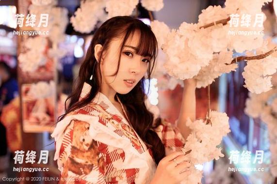 嗲囡囡 - 当陈雅漫VICKY带办公桌走上T台，赶紧下载这份独特的办公室作品！