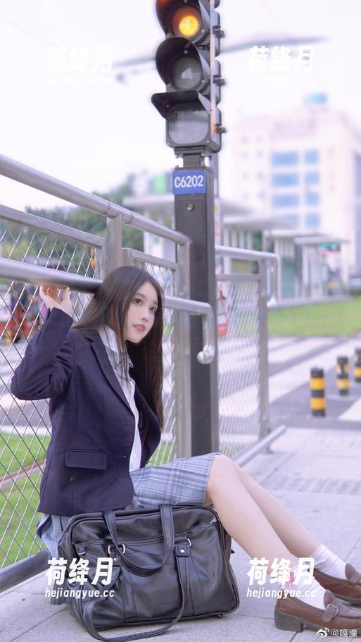 女仆上班了,嘎潼的私房画风极了! 女仆上班了,嘎潼的私房画风极了!
