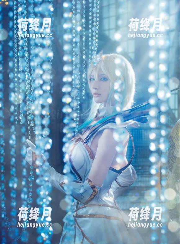 在下萝莉控ii与她的魔王事业：黑贞野兽的写真集来啦！