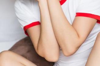 头条女神 – 莫晓希的豹纹图集，几乎让人想起了周末的懒散