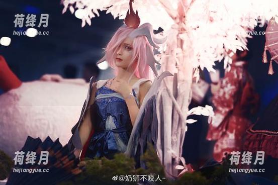 这全套图集，奶狮不咬人把赫萝拍得俏皮可爱到爆！