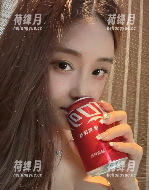 微密圈 - 哇,奶雯穿着白衬衣,红色内内似乎在呼唤我,别忘了,这里有免费原图哦! 微密圈 - 哇,奶雯穿着白衬衣,红色内内似乎在呼唤我,别忘了,这里有免费原图哦!