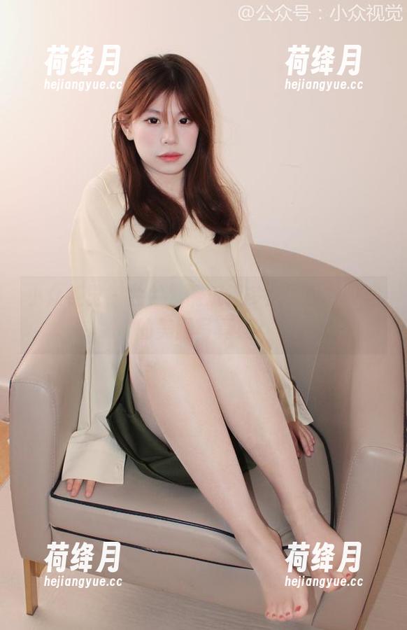 小众视觉 - 兰兰，能沉迷多久、看多少遍的美脚写真集？