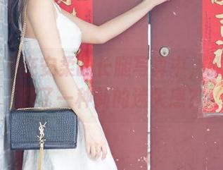 尤果网 – 在安柔的长腿写真中，我竟然找到了一种新的迷失感？
