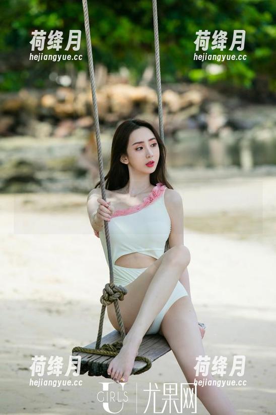 尤果网 - 刚好合身的白衬衫，王语纯在高清套图里露了啥？