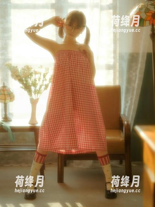 教室里的幼水铃衣，用高清套图把单调变得色彩斑斓，爱了爱了！