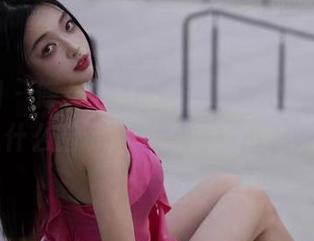 微密圈 – 修女主题写真，徐珺大哥你这是在传递什么暗示，别说下载不如你不给啊