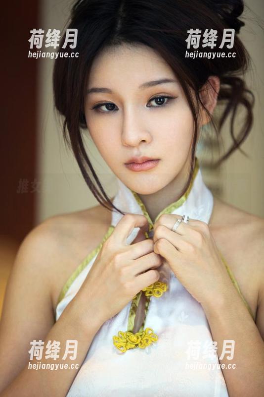 推女郎 - 易阳写真，难道浴室有特别的魔法？