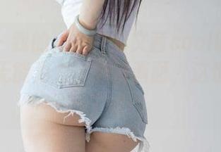 微密圈 – 我的小心脏对文茜cool的运动短裤分享无能为力，高清画面，这也太典型了吧!