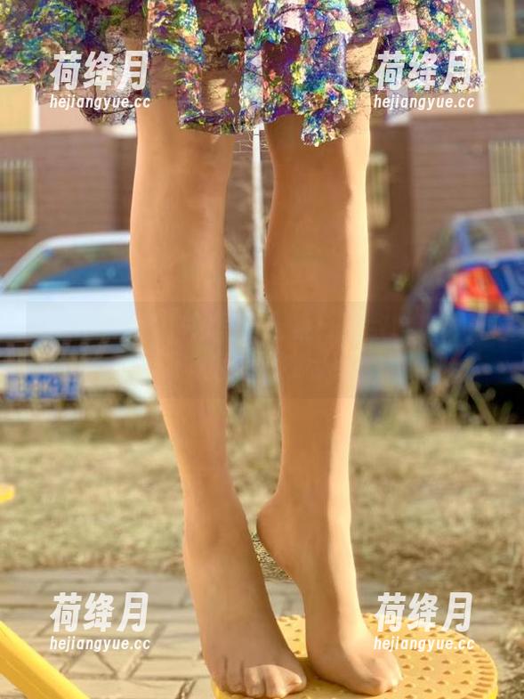 微密圈 - 连衣裙写真合集:无敌哒小姨妈又来用裙摆撩人了 微密圈 - 连衣裙写真合集:无敌哒小姨妈又来用裙摆撩人了