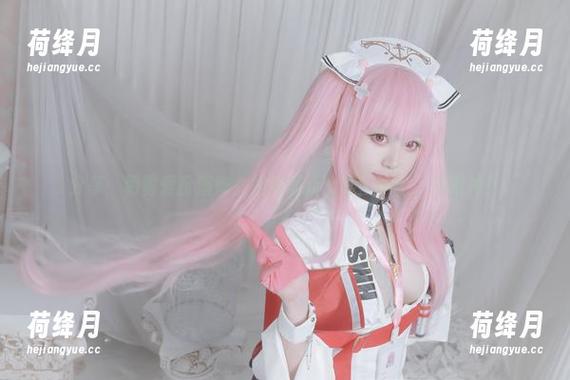 分享：朝雾爱扮演魔女姐姐最新上线，哇……那眼神！