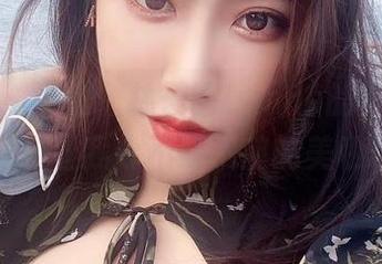 微密圈 – 好吧，林子喵Lynne的作品和红裙，确实让我分不清眼前的美和幻觉…