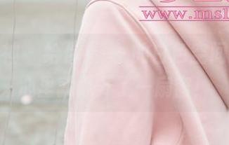 梦丝女神 – 给你看玥玥的白色空间美图，心里就像开了一扇窗！