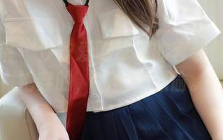 模范学院 – 汐汐爱吃草莓的套装作品集：她穿的，我们都想偷。