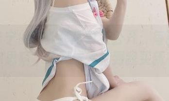 樱井宁宁的职业装写真大公开：每张图片都让你思索“啥时候才轮到我买新衣”？