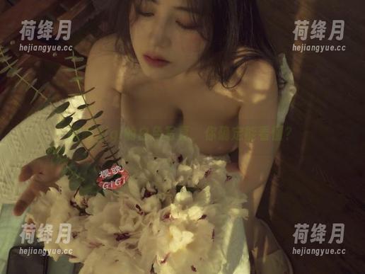 樱晚gigi的白色写真，你确定能看懂？