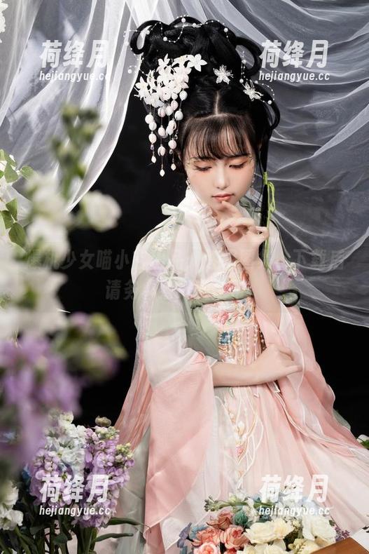 爆机少女喵小吉出品：透明图集，下载后请务必系好安全带。