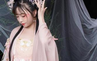 当爆机少女喵小吉遇上家务，作品和美图齐飞