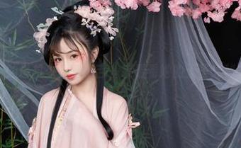 不说话的爆机少女喵小吉，来看看她的无圣光秘书图集
