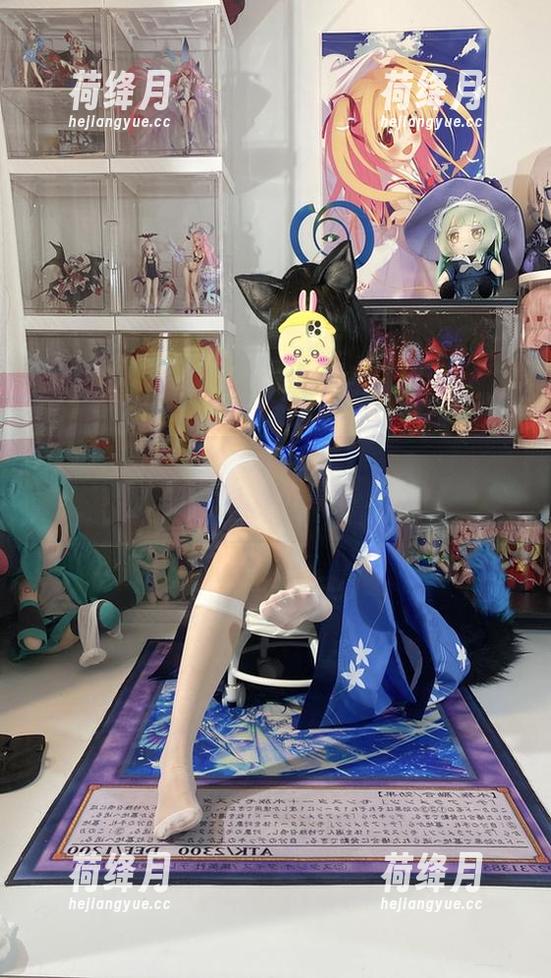 看哪儿都想偷瞄——白栎Shirly的居家写真大公开