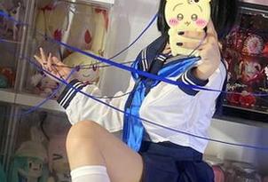 欢迎阅读白栎Shirly桔梗私拍图集：有没有发现那个怪异的“对称”？！