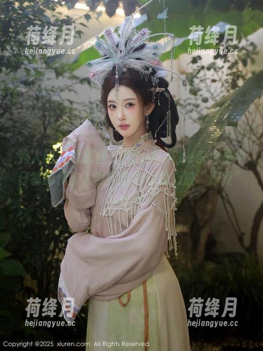 秀人网 - 看原图：AngelaLee李玲是牛仔裤的代言人吗？当场让我心脏“康复”……