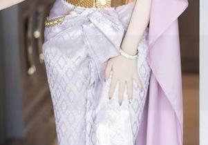 秀人网 – Olivia童安琪的婚纱图包—一场关于白纭与礼服的小型分享会。