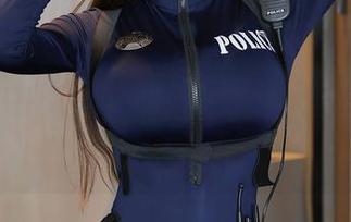 秀人网 – 分享张思允Nice的女王写真集，影像中有种“我为自己负责”的意外超脱感。