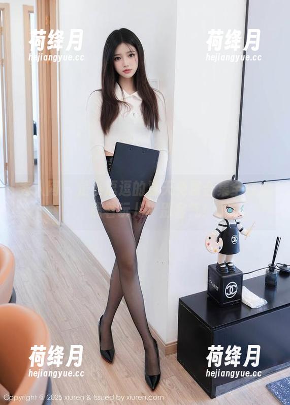 秀人网 - 是小逗逗的夏天免费合集全在这，照着玩儿，别客气！