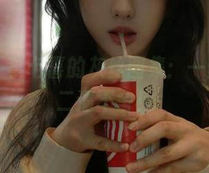 秀人网 – 李七喜的灰丝图集：一丝不苟，二逼不舍！